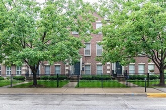Building Photo - 222 N New Jersey St