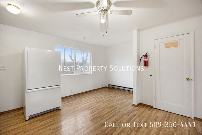 Building Photo - 634 S Ironwood Dr