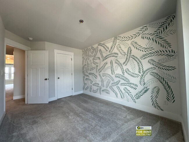 Building Photo - 3/2.5 Townhome Available Now!