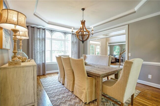 Building Photo - 958 Glenverness Dr