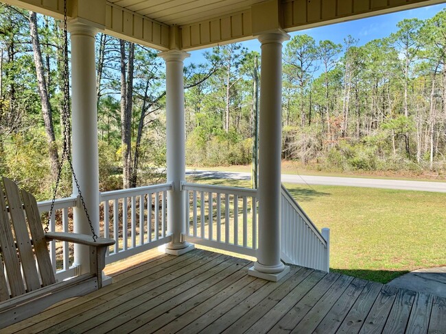 Building Photo - Great Home in Gated Community with Bonus Room!