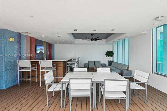 Building Photo - 55 SE 6th St