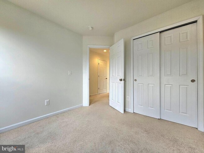 Building Photo - 15328 Elizabeth Burbage Loop