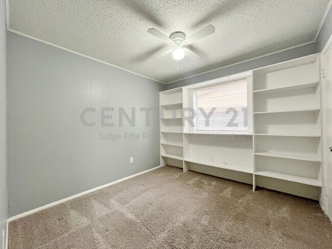 Building Photo - Beautifully Updated 5/3/2 in Fort Worth For Rent!