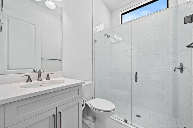 Building Photo - 13621 Le Christine Dr