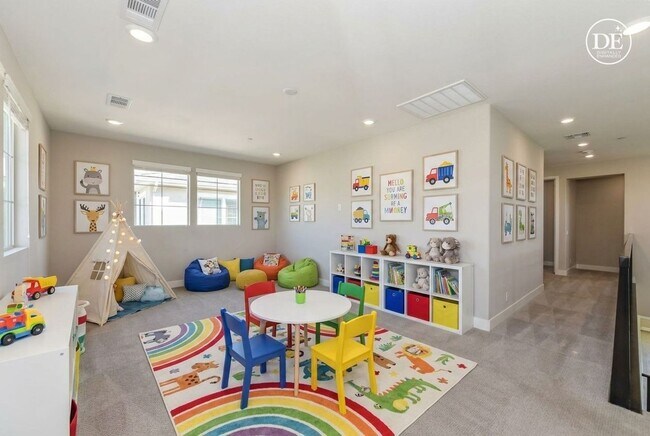 Building Photo - 4bd/4.5ba Single Family House w/ VIEW Gated Community Altair Irvine for rent