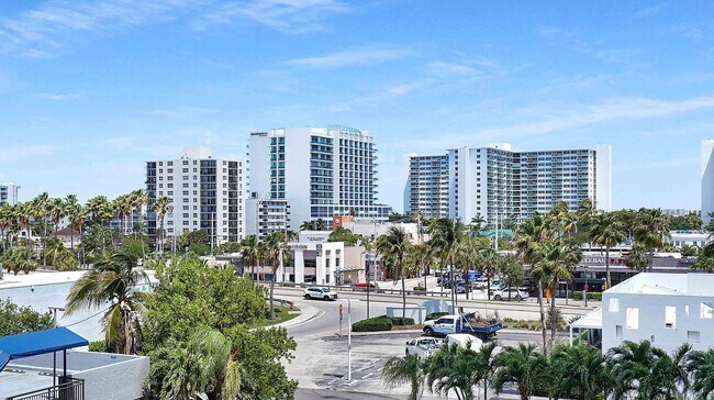 Building Photo - 3031 N Ocean Blvd