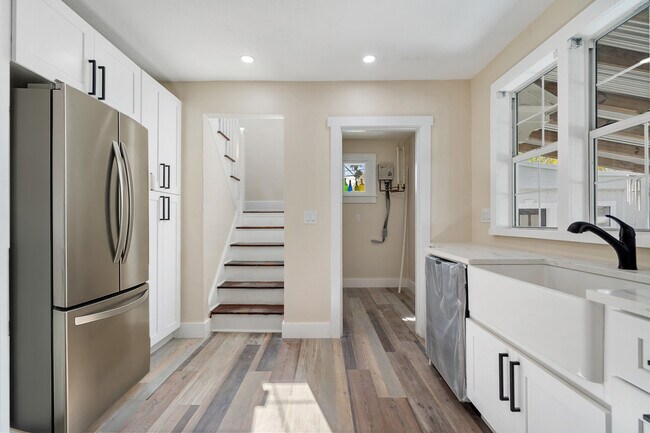 Building Photo - 3310 E Maritana Dr