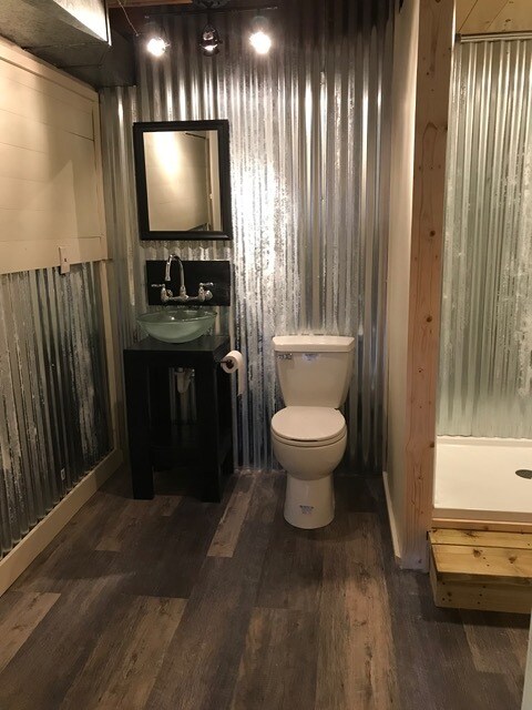 basement full bathroom - 9044 Rhode Island Ave