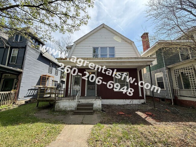 Primary Photo - 911 W Creighton Ave