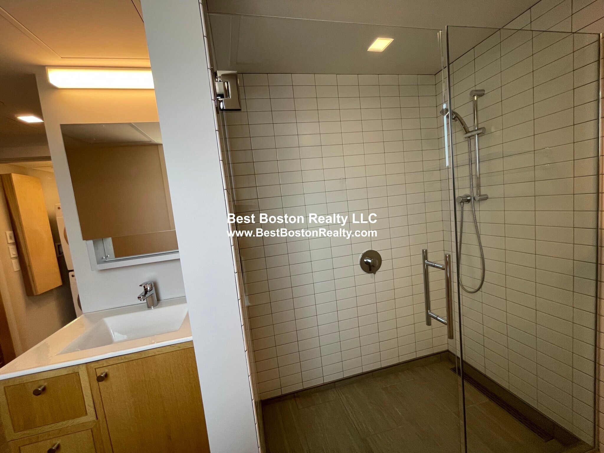 Building Photo - 115 Mt Auburn St