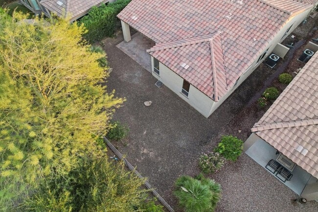 Building Photo - 12600 W Rosewood Ln