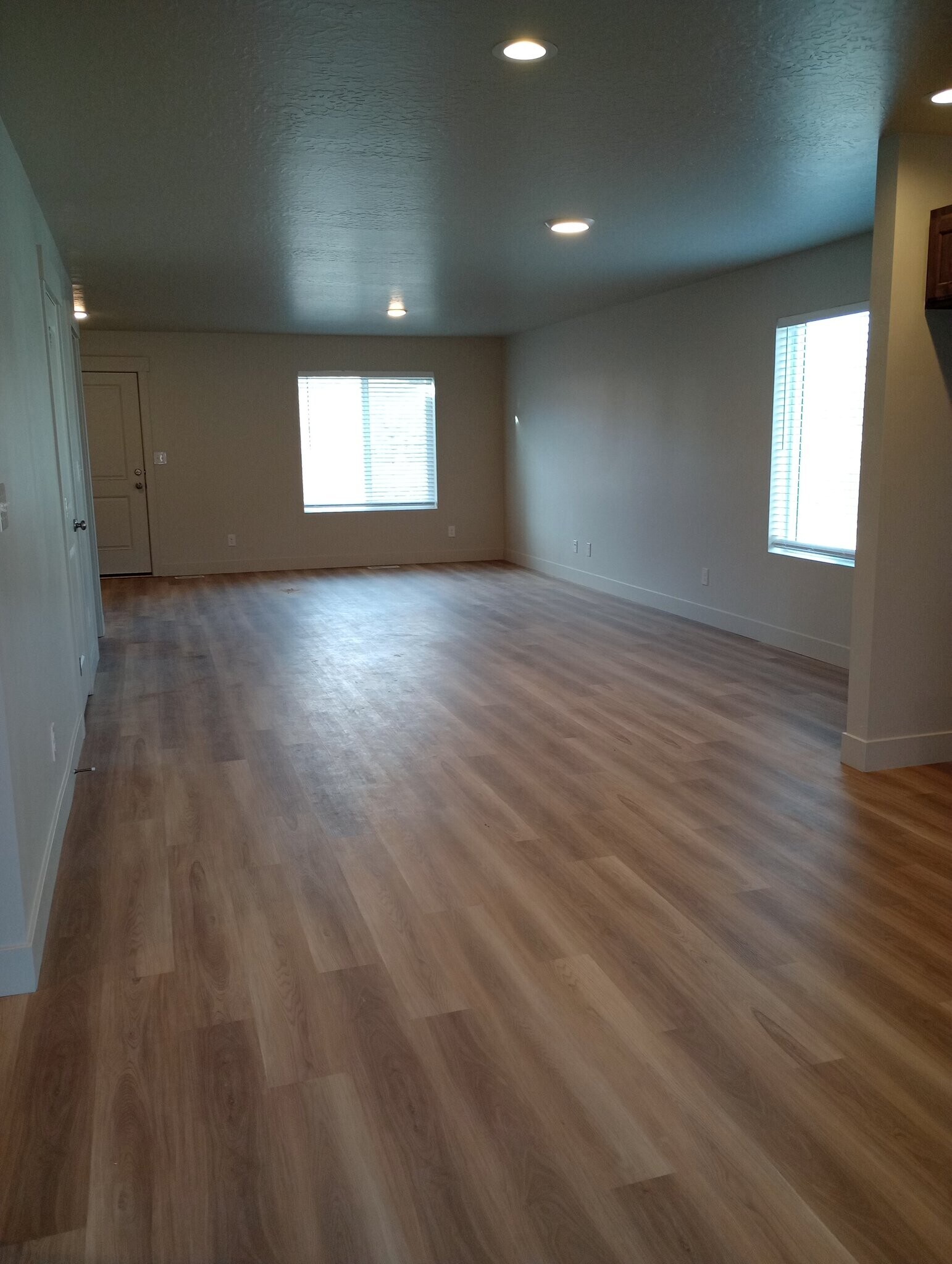 Building Photo - 1469 S Sageberry Dr