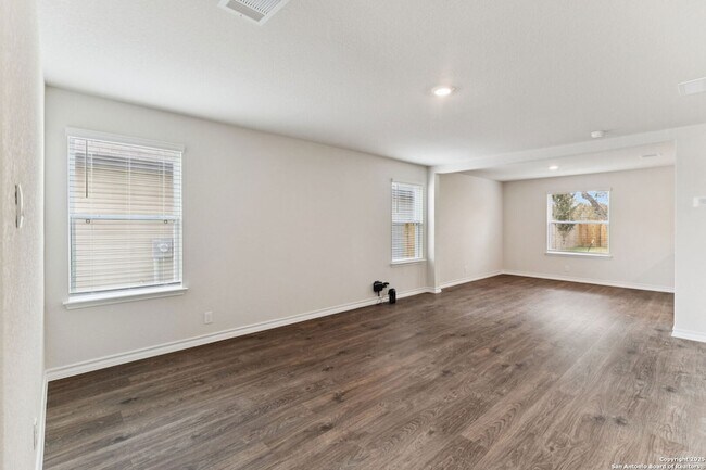 Building Photo - 22811 Tee Shot