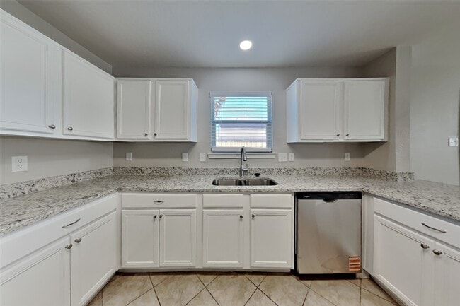 Building Photo - 18230 Temple Hill Ln