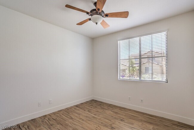 Building Photo - 7580 Rockhampton Ave