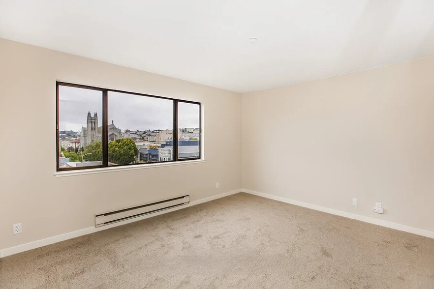 Master Bedroom - 2185 Bush St