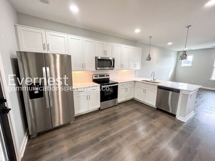 Building Photo - 603 Mason Ward Pl