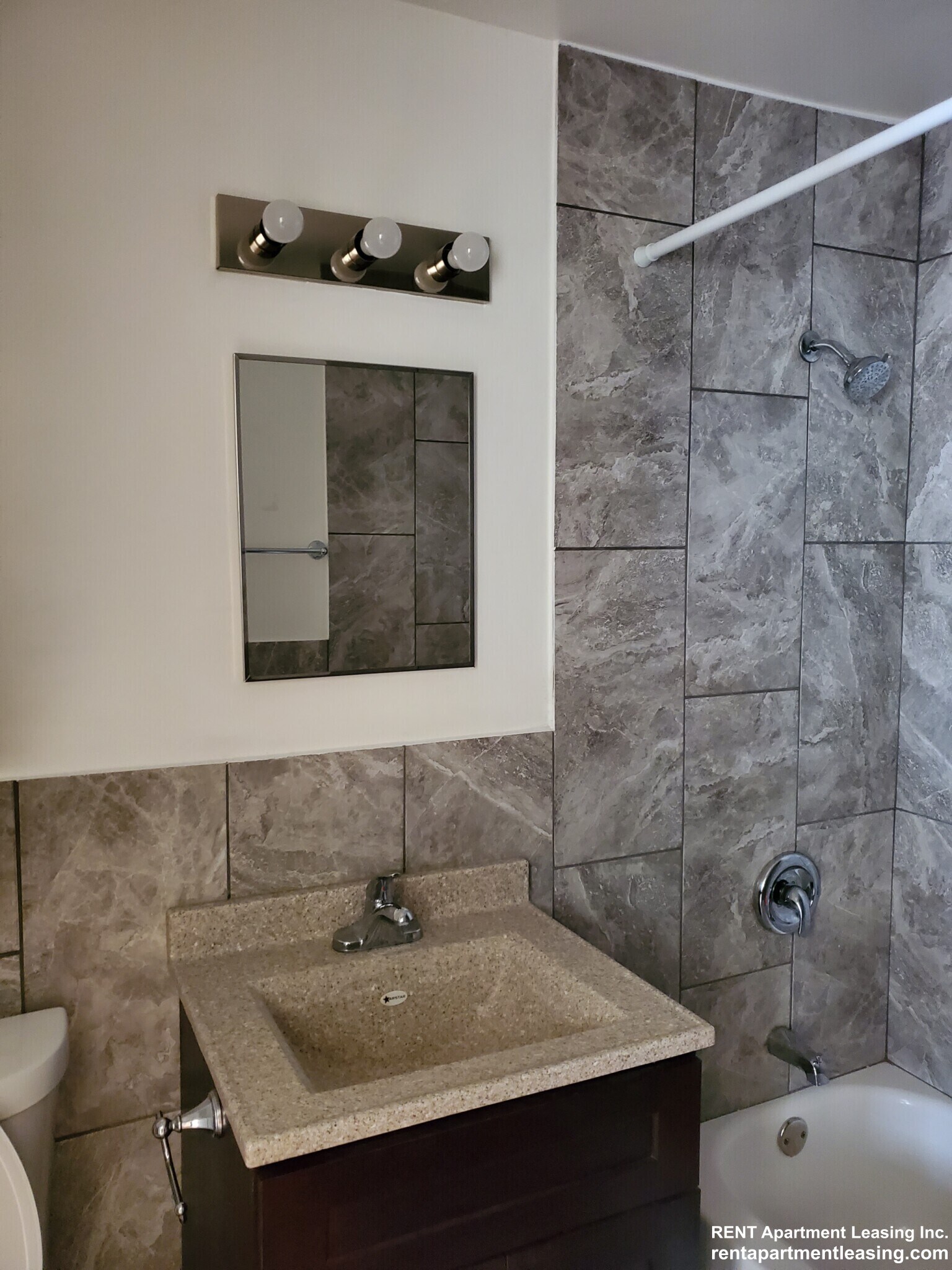 Building Photo - 8504 Waukegan Rd