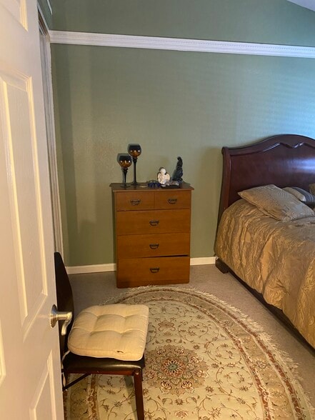 Building Photo - 1022 Cedar Gables Dr