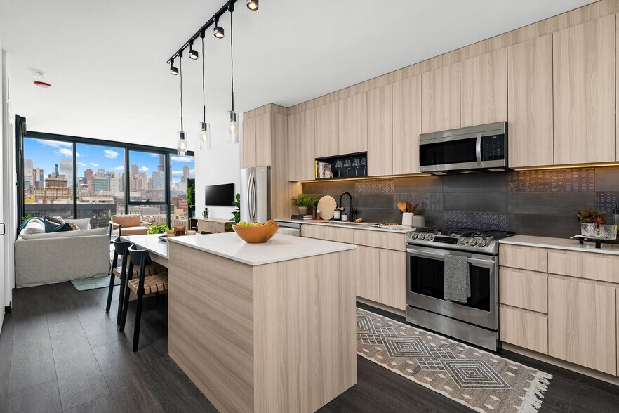 Parq Fulton 1400 W Randolph St Chicago IL 60607 Apartment Finder