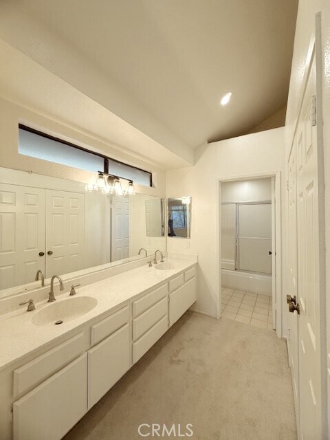 Building Photo - 2615 Plaza del Amo