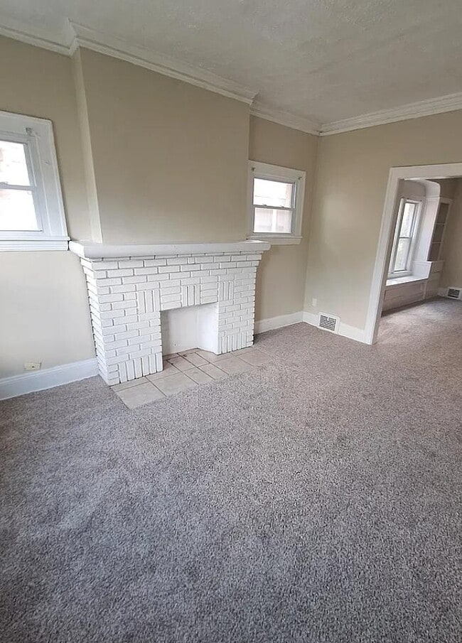 Building Photo - 3438 E 140th St