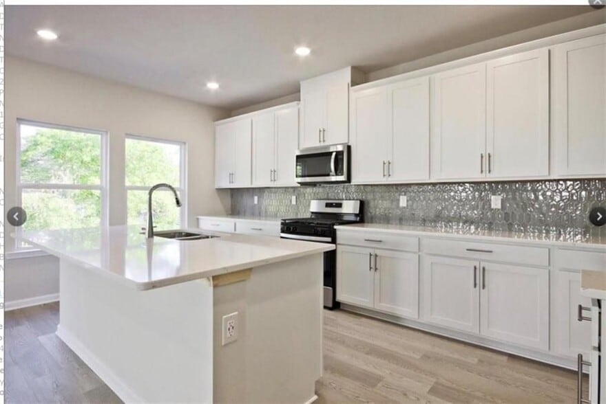 Building Photo - 1208 High Fls Ln