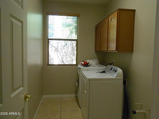 Building Photo - 3077 E Blue Ridge Pl