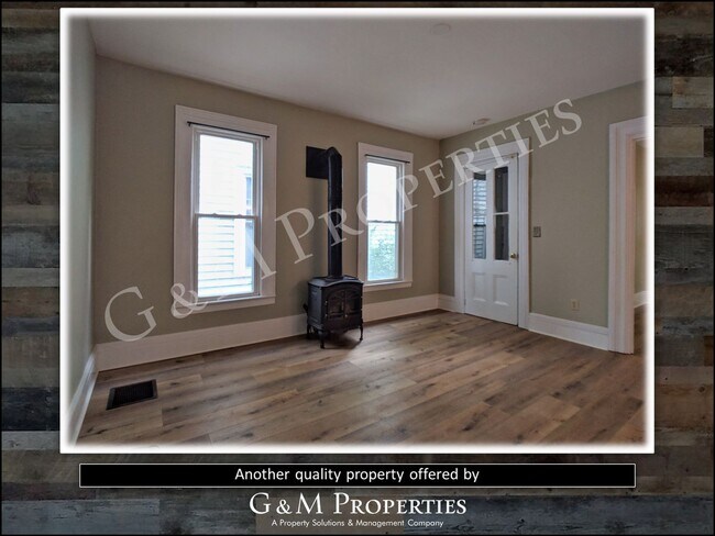 Building Photo - 3-Bedroom Rental Home: South Wedge Neighborhood!