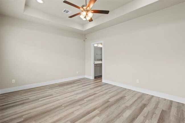 Building Photo - 9012 Lonestar Creekbend Ln