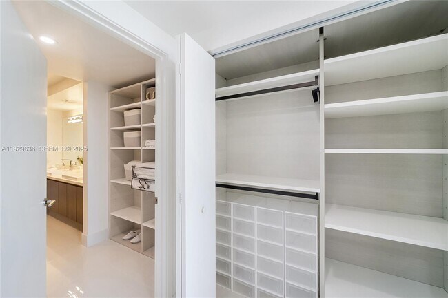 Building Photo - 300 Sunny Isles Blvd