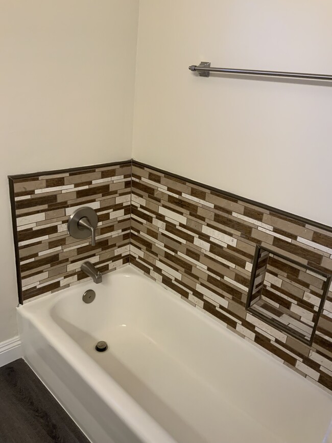 Bathroom - 10608 Crenshaw Blvd