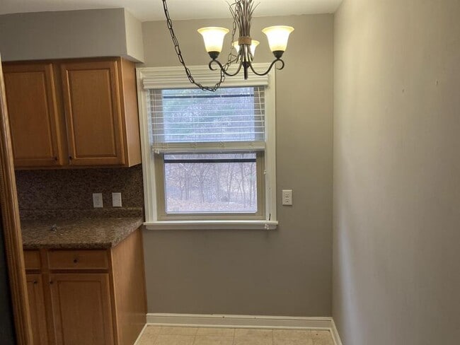 Building Photo - 4846 Birchwood Ln