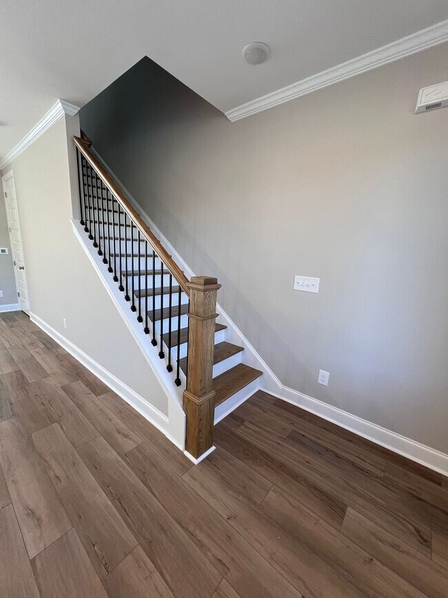 Building Photo - Townhome in Swann's Bridge