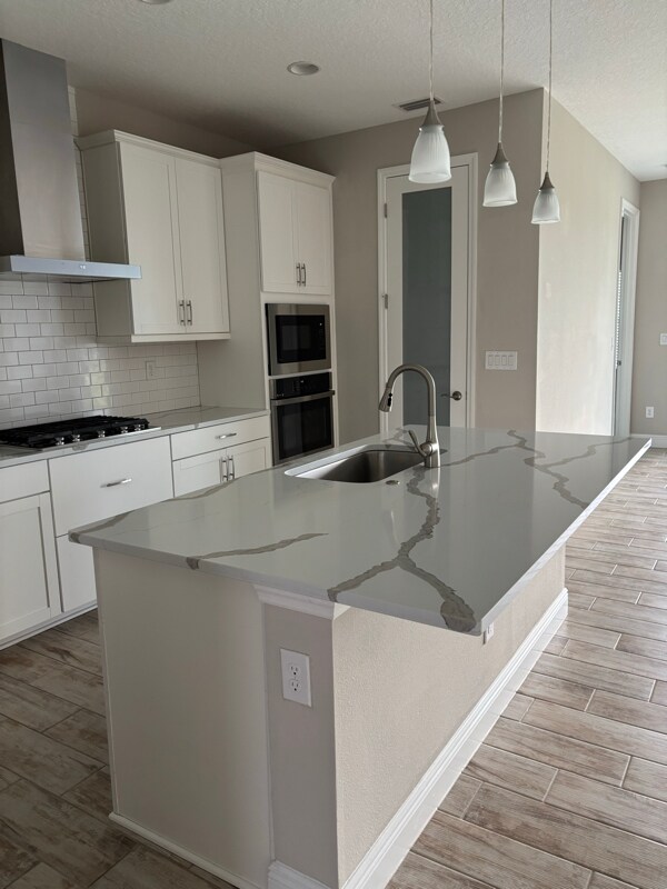 Building Photo - 6394 Roadstead Ct