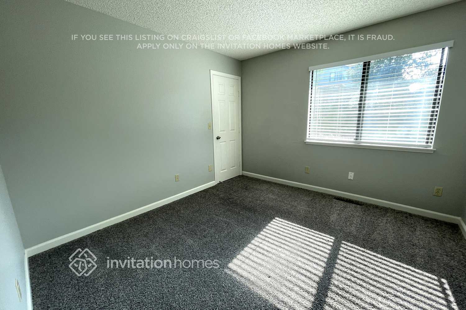 Building Photo - 3855 Rockford Dr