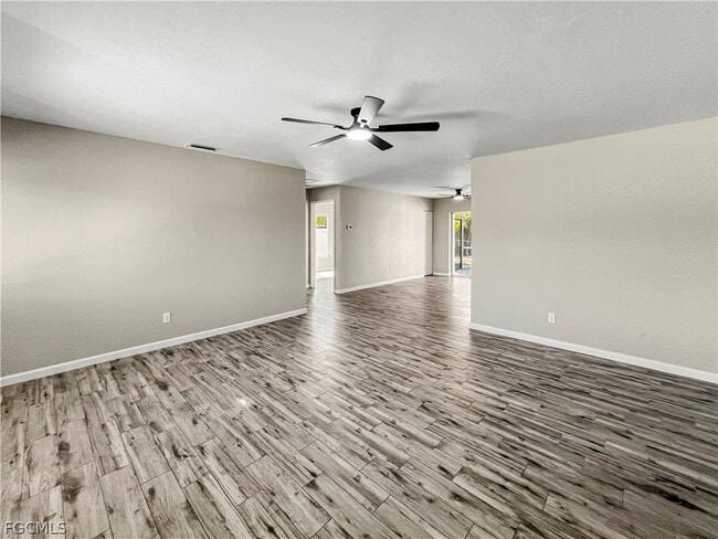 Building Photo - 18660 Miami Blvd