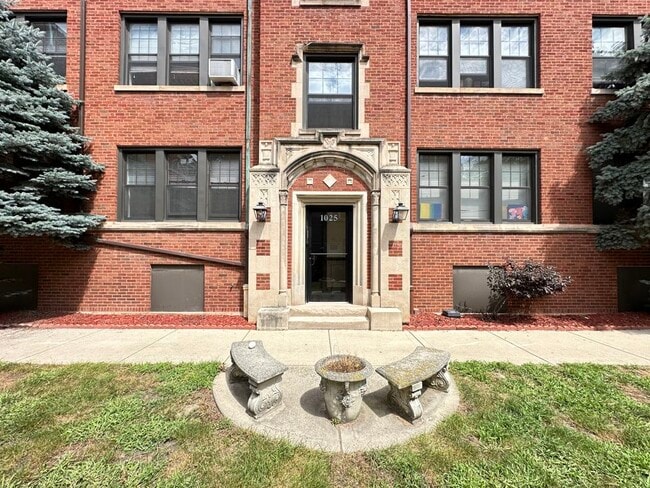 Building Photo - 1030 Dempster St