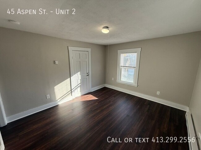 Building Photo - 45 Aspen St