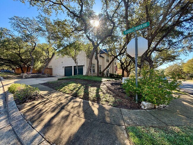 Building Photo - 4-Bed Home in Gated Community with Amenities