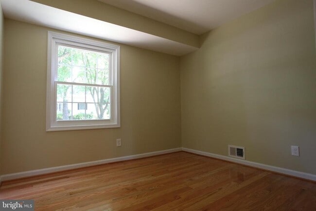 Building Photo - 4106 Elizabeth St