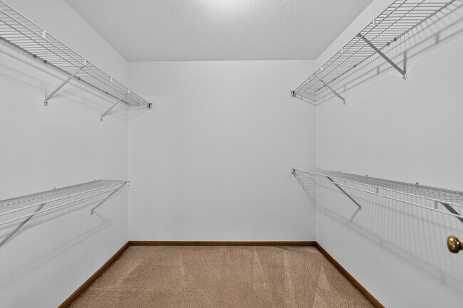 Building Photo - 1110 Rose Dr
