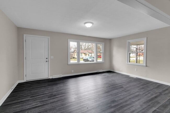 Building Photo - 3610 Gale Ln