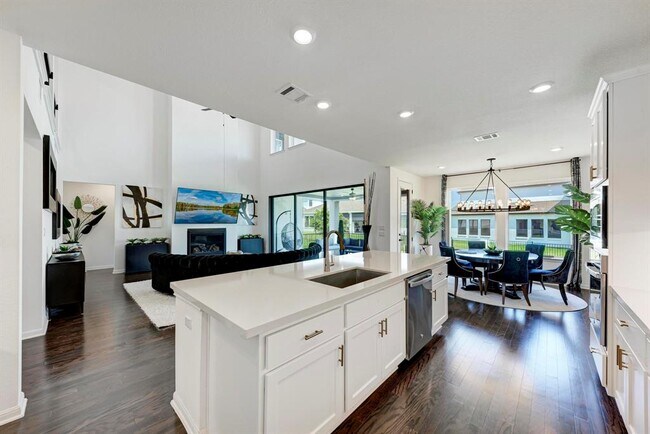 Building Photo - 5028 Olimpico Wy