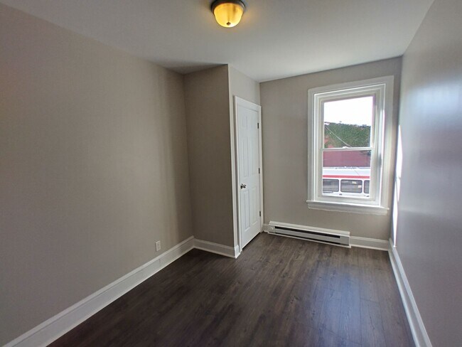 Building Photo - Spacious West Philly Home