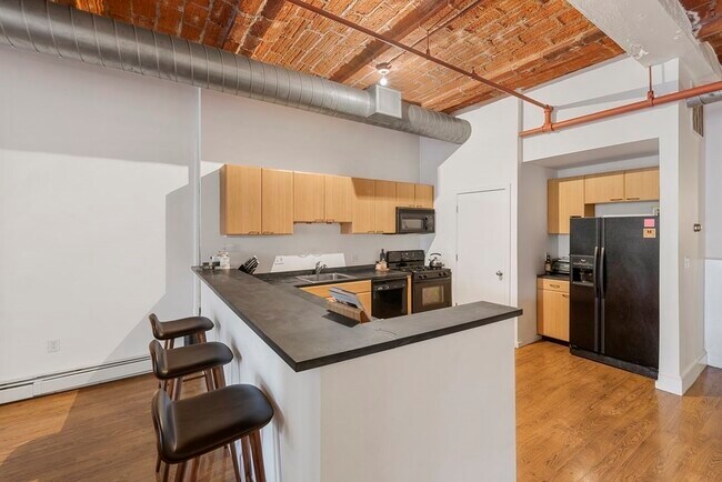 Building Photo - 717 Atlantic Ave