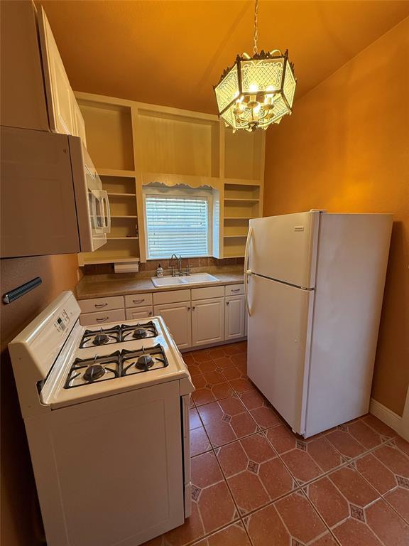 Building Photo - 406 Normandy St