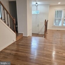 Building Photo - 10617 Pine Haven Terrace