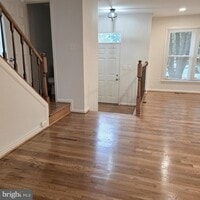 Building Photo - 10617 Pine Haven Terrace
